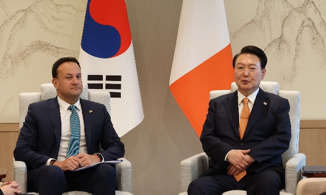 Presiden Yoon Adakan Pertemuan Puncak dengan PM Irlandia