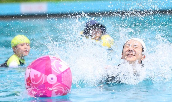 Berenang untuk Melepas Gerah