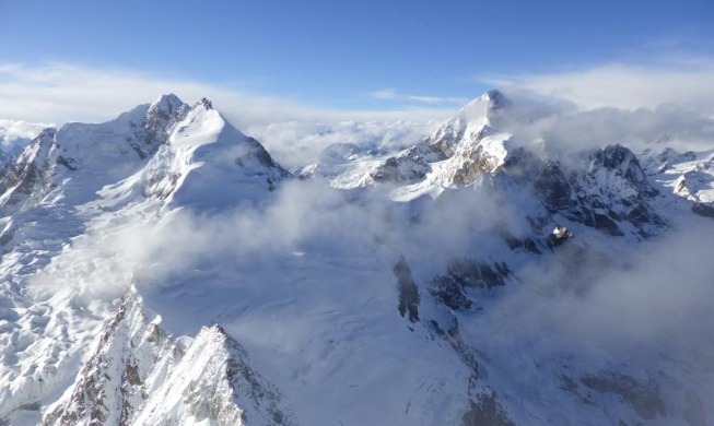 Tim Ekspedisi Korea Taklukkan SAT Peak untuk Pertama Kalinya di Dunia