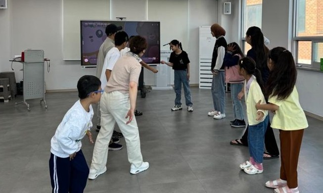 Dari Kota Gimpo, Akses Ke Sekolah Tanpa Batas bagi Anak-Anak Warga Asing