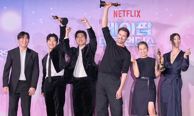 Sutradara dan Produser Musik KPop Demon Hunters Bagikan Cerita di Balik Penghargaan Oscar