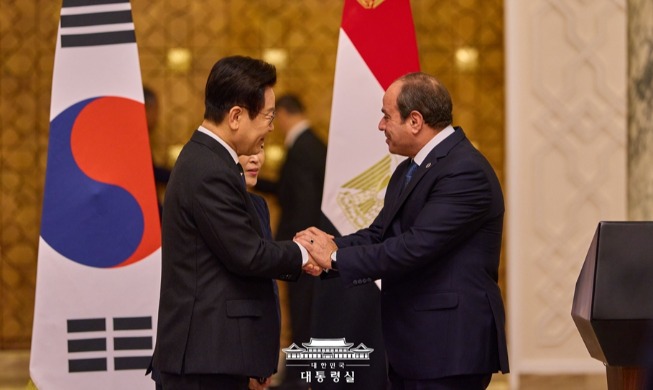 Presiden Lee Bertemu dengan Presiden Mesir di Seoul