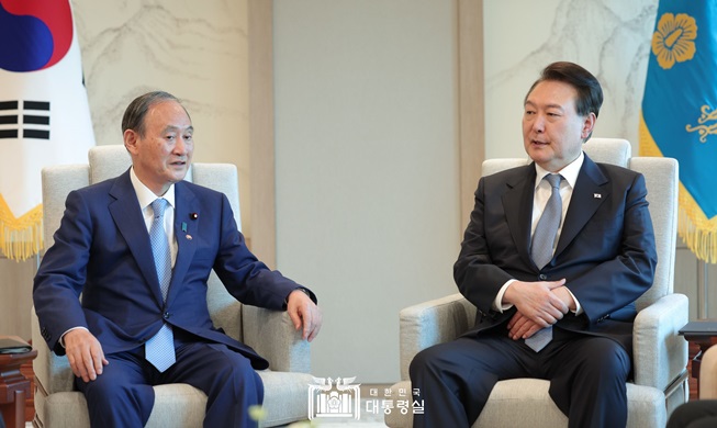 Presiden Yoon Bertemu dengan Mantan Perdana Menteri Jepang