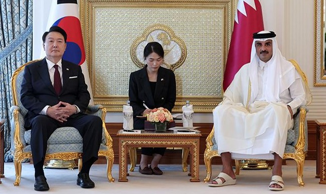 Presiden Yoon Eratkan Hubungan dengan Qatar Lewat Pertemuan dengan Emir Qatar