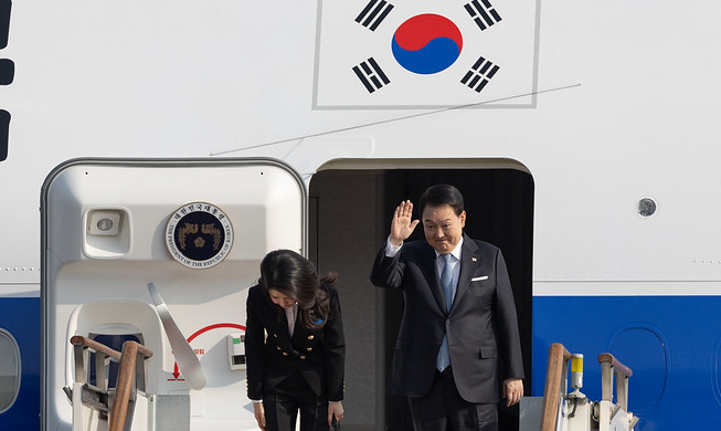Kunjungan Kenegaraan Presiden Yoon ke Inggris dan Prancis