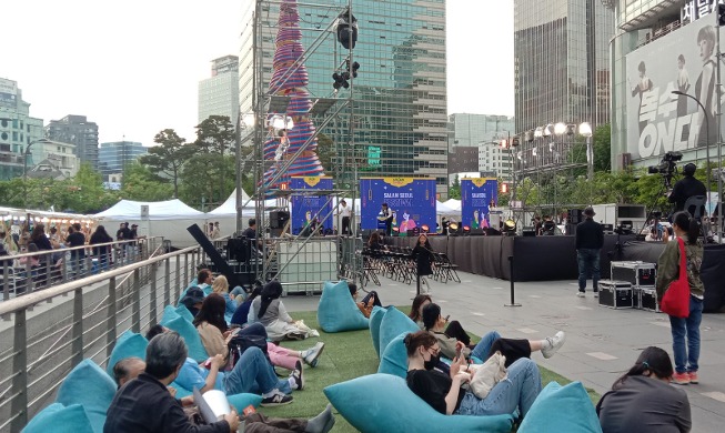 Merasakan Kehangatan dan Kedamaian di Seoul Melalui Salam Seoul Festival