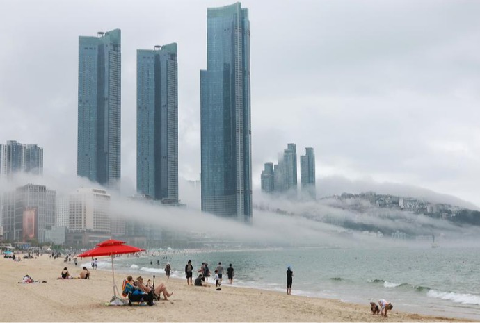Haeundae Diselimuti Kabut Laut