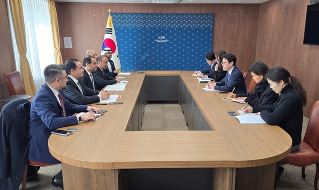 Kemenlu Gelar Dialog dengan Duta Besar 6 Negara Teluk