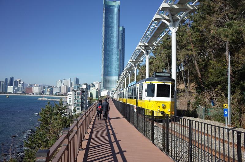 Busan Green Railway dan Kereta Pantai