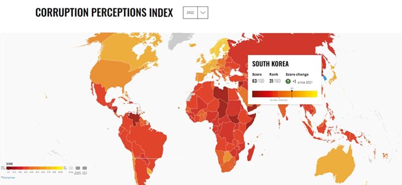 Peta CPI yang dirilis Transparency International (TI) pada tanggal 31 Januari (waktu setempat). TI mengumumkan hasil survei Indeks Persepsi Korupsi (CPI) 2022. Indeks persepsi korupsi diklasifikasikan berdasarkan warna peta. Semakin terang warnanya, semakin tinggi tingkat integritasnya. (Tangkapan layar situs web TI)