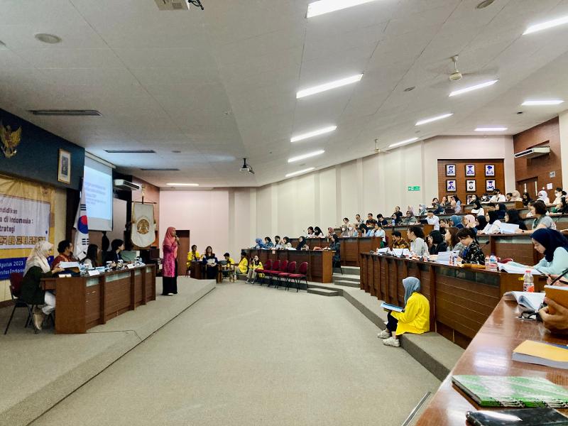 Seminar Nasional Pendidikan Bahasa dan Budaya Korea di Indonesia diselenggarakan di Fakultas Ilmu Pengetahuan Budaya Universitas Indonesia pada tanggal 9-10 Agustus 2023.I