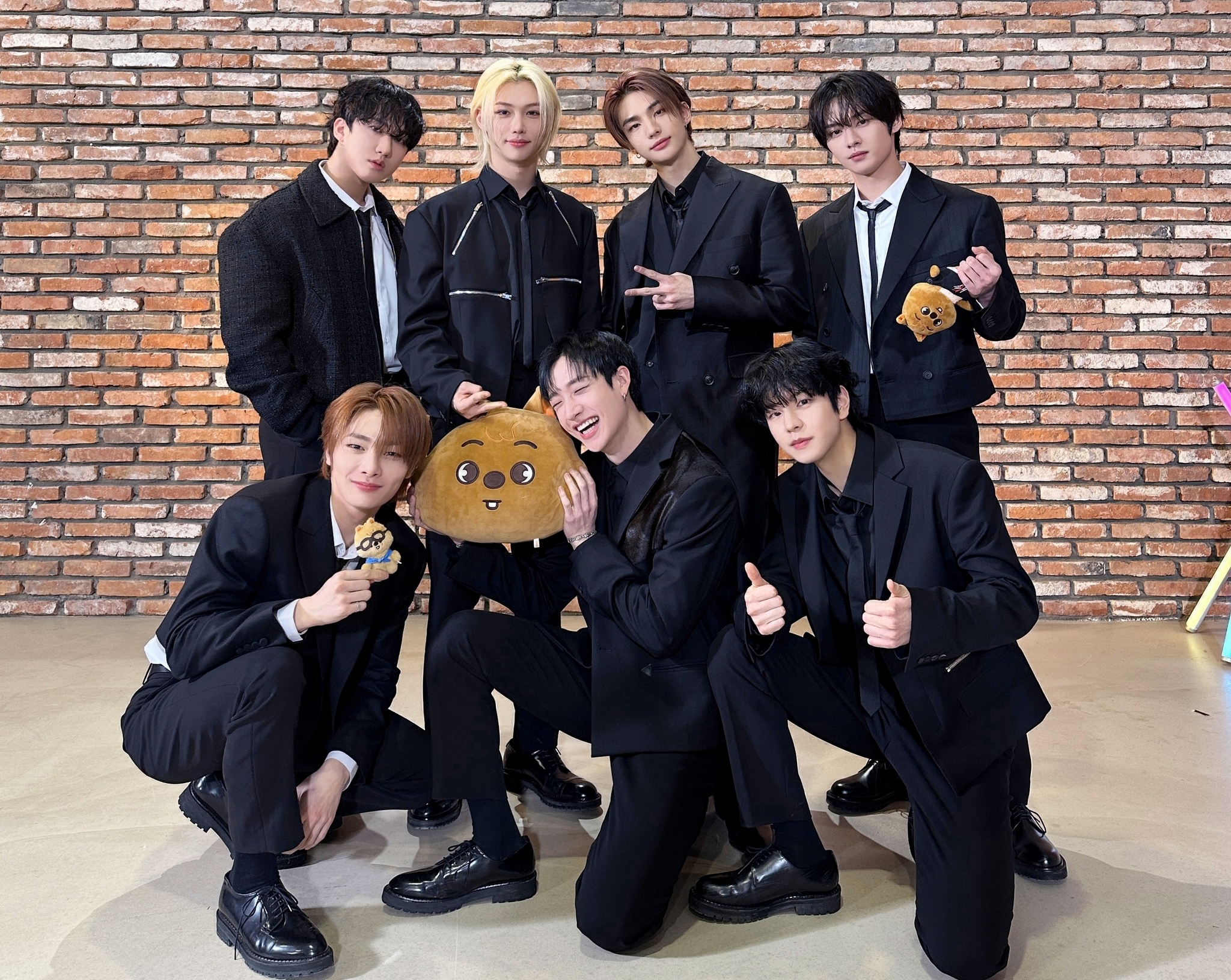 Grup Stray Kids. (Facebook resmi Stray Kids) 