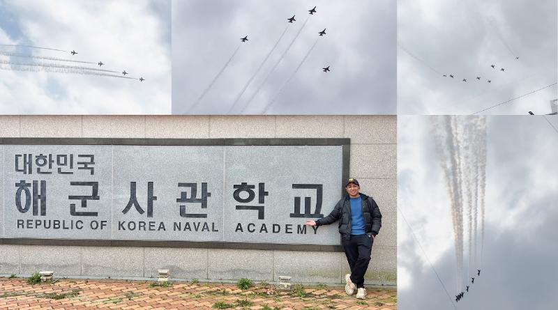 Penulis saat mengunjungi Akademi Naval Jinhae dan menyaksikan secara langsung pertunjukan udara pesawat tempur Elang Hitam oleh pasukan angkatan udara Korea. 