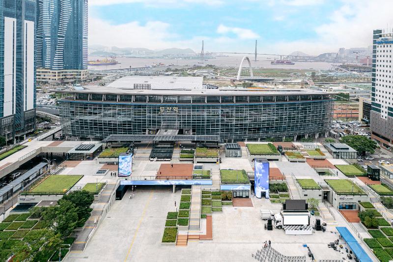 Alat pembayaran khusus untuk WNA (warga negara asing) bernama BUSAN Pay akan dirilis pada tanggal 20 Juni 2024. Foto di atas menunjukkan panorama Stasiun Busan. (Visit Busan)