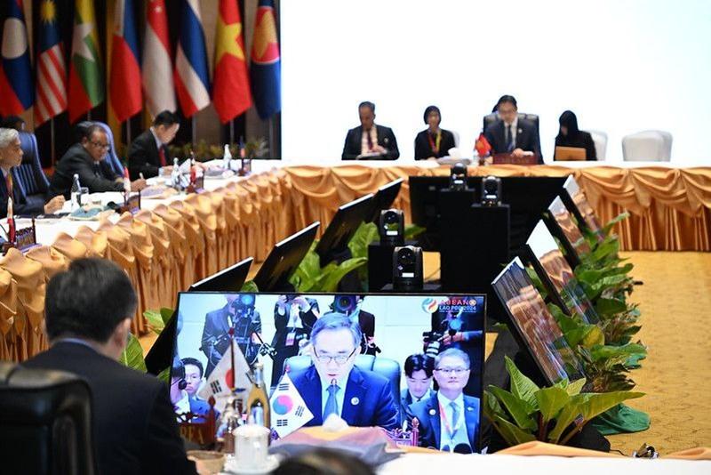 Menteri Kesehatan dan Kesejahteraan Cho KyooHong akan menghadiri Pertemuan Menteri Kesehatan Korea-ASEAN Kedua dan Pertemuan Menteri Kesehatan ASEAN+3 (Korea, Jepang, dan Tiongkok) Kesepuluh yang digelar pada tanggal 9 Agustus 2024 di Vientiane, Laos. Foto di atas menunjukkan Pertemuan Menteri Luar Negeri Korea-ASEAN ke-27 yang diadakan pada tanggal 26 Juli 2024 di Vientiane, Laos. (Kementerian Luar Negeri)  