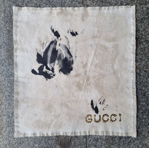 Salah satu lukisan karya Lee Koo Ha yang berjudul PATINA-Gucci