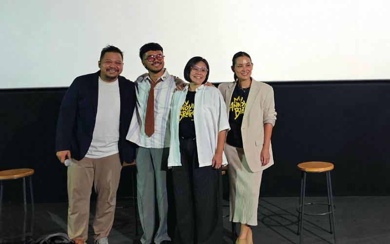 Para pelaku film turut hadir pada konferensi pers KIFF 2024. Dari kiri ke kanan: Nandra Adizeza (Direktur Festival KIFF 2024), Kristo Immanuel (aktor My Annoying Brother), Dinna Jasanti (sutradara My Annoying Brother), dan SheilaTimothy (penulis naskah dan produser My Annoying Brother). (Theresia Kurniawan)  