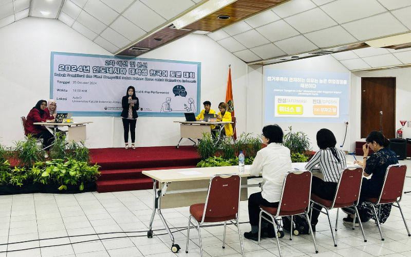 Babak final antara UPI dan UI yang berlangsung seru, dengan kedua tim saling melontarkan argumen kuat mengenai kangaroo tribe.