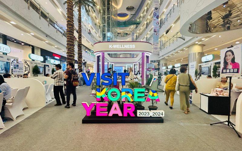 Di Atrium Central Park, Jakarta, The New Me: Korea Health & Wellness Festival menjadi magnet bagi para pecinta kesehatan dan kecantikan yang ingin merasakan inovasi ala Korea.