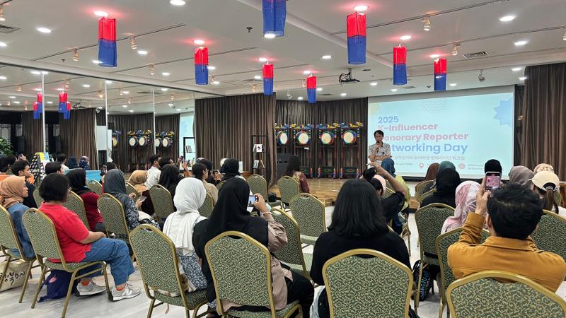 Direktur KCCI Kim Yong-woon terlihat sedang memberikan kata sambutan pada acara 2025 K-Influencer & Honorary Reporter Networking Day yang digelar pada tanggal 25 April 2025 di KCCI, Jakarta. (KCCI) 