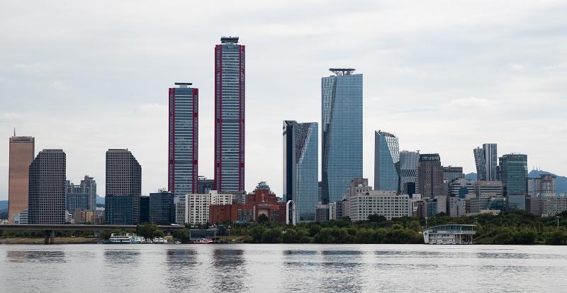 Panorama Yeouido di Seoul yang terkenal sebagai pusat bisnis. (Yonhap News)  