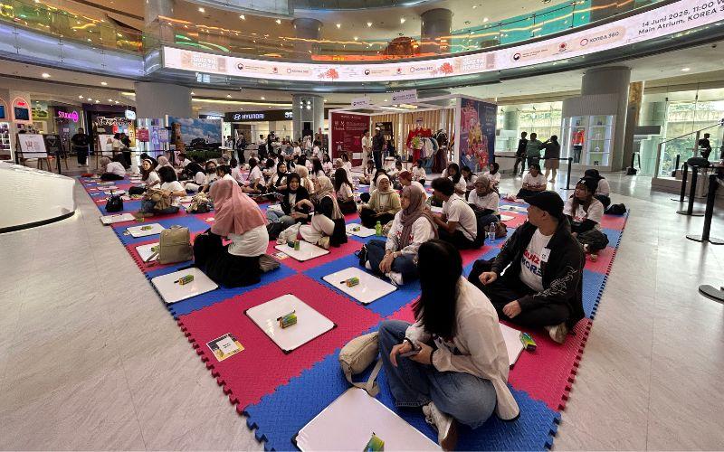 Melalui seleksi nasional yang berlangsung meriah di Jakarta, Quiz on Korea kembali menunjukkan bahwa minat terhadap budaya Korea di Indonesia terus tumbuh dan berkembang. (Hanum Nur Aprilia)  