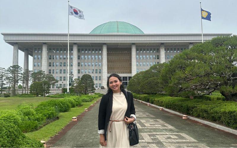 Benedikta Miranti Tri Verdiana menjadi salah satu delegasi jurnalis muda Indonesia dalam program The Indonesian Next Generation Journalist Network on Korea. 