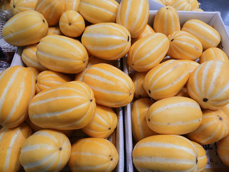 Meskipun rasa buah chamoe tidak semanis jenis melon lainya, tetapi buah ini sangat lezat jika disantap di siang hari dalam kondisi dingin. 