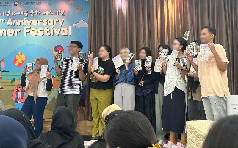 Potret para pemenang permainan tebakan tepat bingsu yang mampu mendapatkan bingo dengan cepat.  