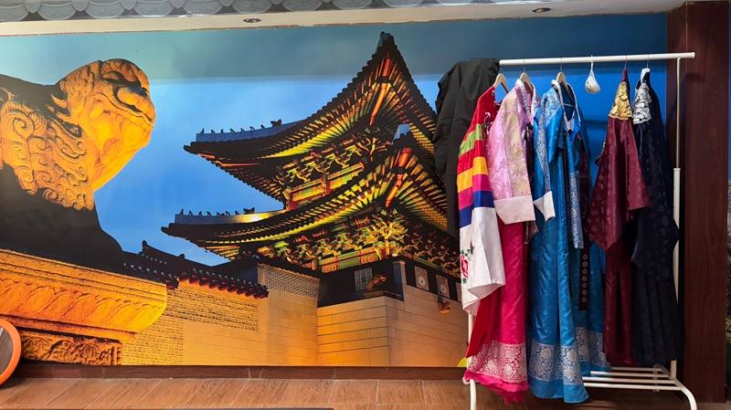 Area hanbok di Sentul Eco Edu Tourism Forest. (Wiji Astuti)  