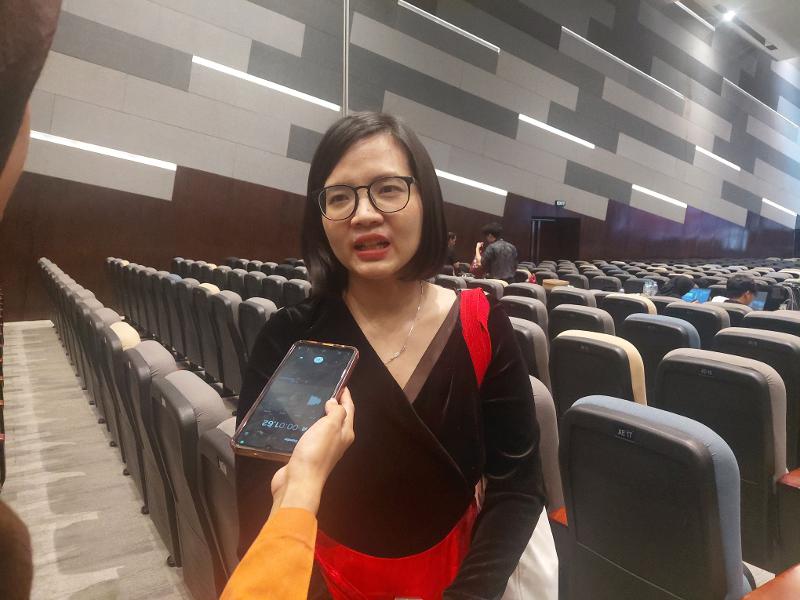 Direktur KSI Surabaya, Herwindy Maria Tedjaatmadja menerima wawancara pada perayaan 10 tahun KSI Surabaya pada tanggal 22 Agustus 2025 di Universitas Kristen Petra Surabaya. 