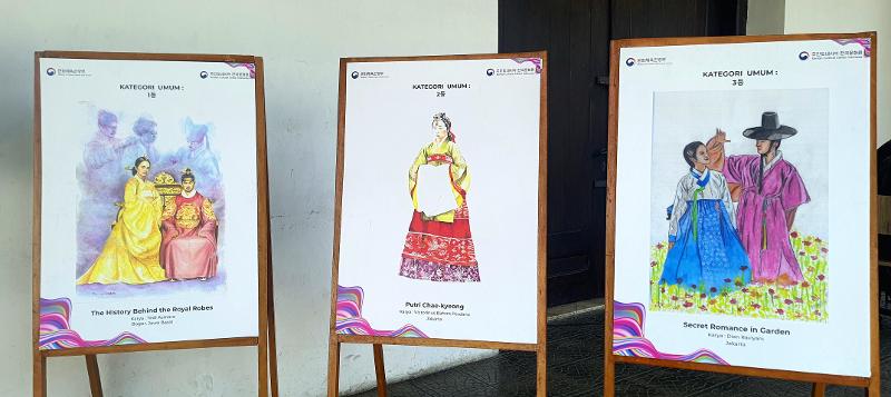 Pameran hasil karya lomba illustrasi hanbok dalam konten halyu oleh KCCI.  