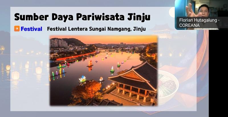 Penjelasan mengenai Festival Lentera Sungai Namgang dalam kuliah khusus dengan tema Jinju, Cahaya dari Sungai Namgang. (tangkapan layar Zoom KCCI) 