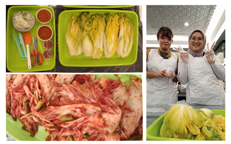 Penulis (kanan) dan peserta lain membuat kimci dengan bahan utama sawi putih, bumbu merah, dan bubuk cabai.  