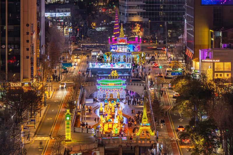 Festival Lentera Seoul akan menghiasi langit malam Seoul mulai tanggal 12 Desember 2025 di Cheonggyecheon.  