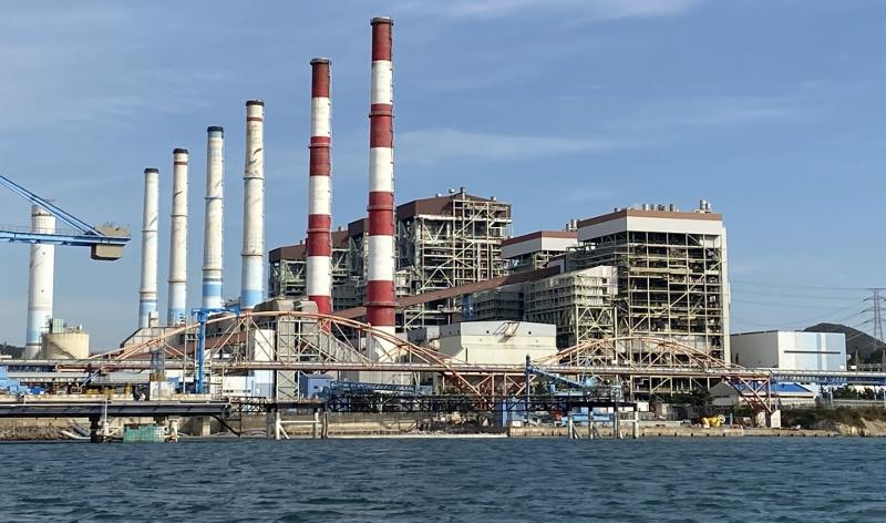 Organisasi Kerja Sama dan Pembangunan Ekonomi (OECD) menilai kebijakan penghentian pembangkit listrik tanaga batu bara di Provinsi Chungcheongnam sebagai salah satu praktik kebijakan unggulan di bidang pengurangan emisi karbon. Foto di atas menunjukkan Unit 1 dan 2 Pembangkit Listrik Tenaga Batu Bara Boryeong yang ditutup pada Desember 2020. (Pemerintah Chungcheongnam)   