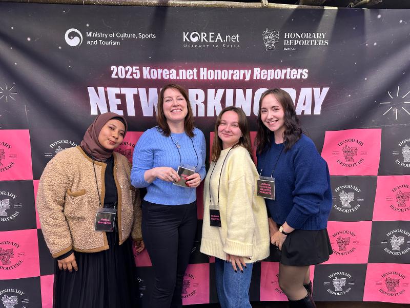 Kegiatan Networking Day merupakan salah satu program Wartawan Kehormatan yang mempertemukan penulis dengan rekan wartawan kehormatan dari berbagai negara untuk berbagi pengalaman dan wawasan. (Hanum Nur Aprilia) 