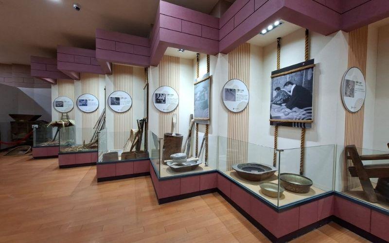 Pameran di Museum Makguksu Chuncheon menampilkan ekosistem tanaman gandum kuda, sejarahnya di Korea, serta proses pengolahan dari metode tradisional hingga modern.  