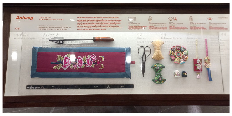 Peralatan menjahit yang digunakan para wanita pada era Joseon untuk membuat kerajinan tangan. 