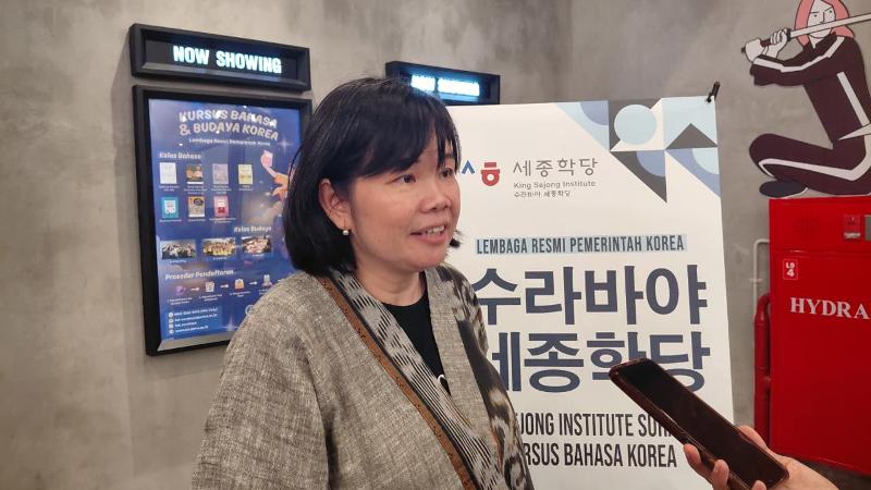 Direktur KSI Surabaya, Listia Natadjaja, menjelaskan latar belakang penyelenggaraan Korean Movie Day usai penyelenggaraan Korean Movie Day pada tanggal 6 Juni 2026 di 5 CGV BG Junction Surabaya. 