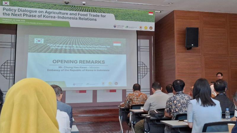 Minister Kedutaan Besar Republik Korea di Indonesia, Chung Hae Kwan, menyampaikan sambutan di acara seminar kebijakan tanggal 25 Juni 2026 di Kedutaan Besar Republik Korea, Jakarta. 