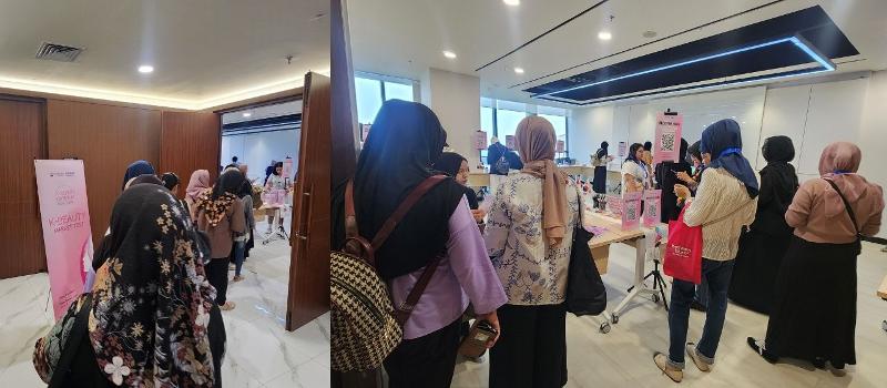 Antusiasme pengunjung terlihat saat melakukan registrasi untuk mengikuti K-Beauty Gateway Indonesia: K-Beauty Market Test yang digelar pada tanggal 3 Juli 2026 di KOSME, Jakarta. 
