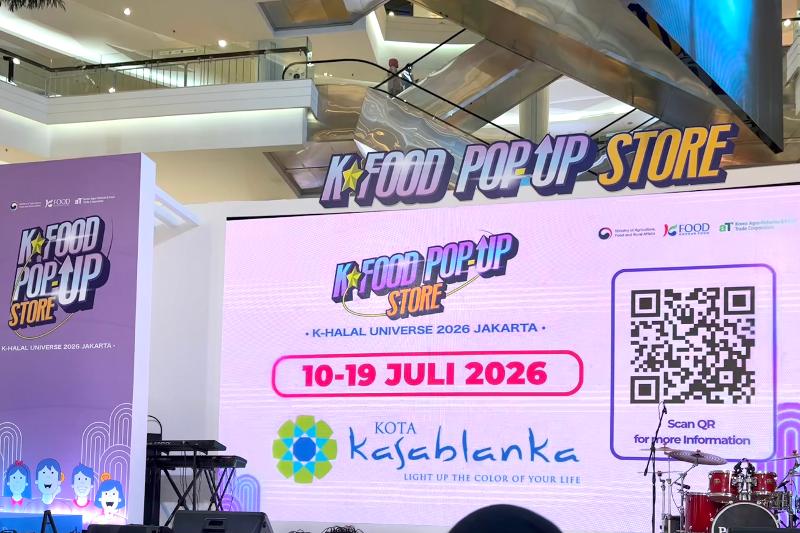 Panggung Grand Atrium yang menjadi salah satu tempat diselenggarakannya K-Food Pop-Up Store pada tanggal 10&ndash;19 Juli 2026 di Mall Kota Kasablanka, Jakarta. 