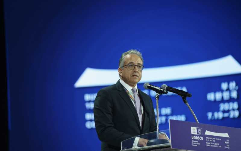 Direktur Jenderal UNESCO, Khaled El-Enany menyampaikan kata sambutan dalam acara pembukaan Sidang Komite Warisan Dunia UNESCO ke-48 yang digelar pada tanggal 19 Juli 2026 di BEXCO, Haeundae-gu, Busan. (UNESCO)  