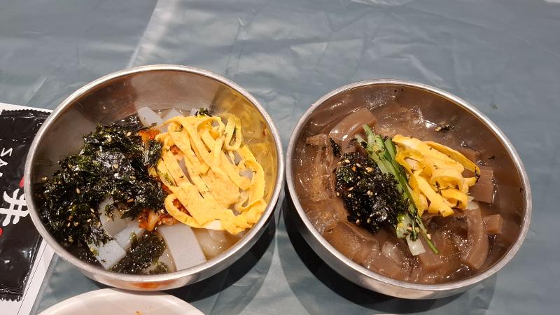 Dua variasi kimci muksabal buatan kelompok penulis pada kelas memasak All About Kimchi tanggal 13 September 2026 di Hotel Borobudur Jakarta. 