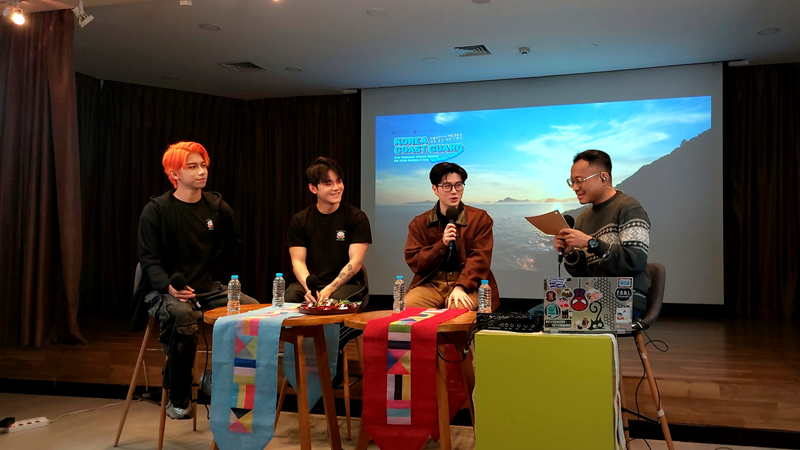 Potret dari kiri ke kanan: Bertrand, Frederick, Michael, dan Ron dalam acara Korea Coast Guard: Cerita Pengalaman Influenser Indonesia Ikut Latihan Gabungan di Korea pada Selasa (22/09/2026) di KCCI, Jakarta. 