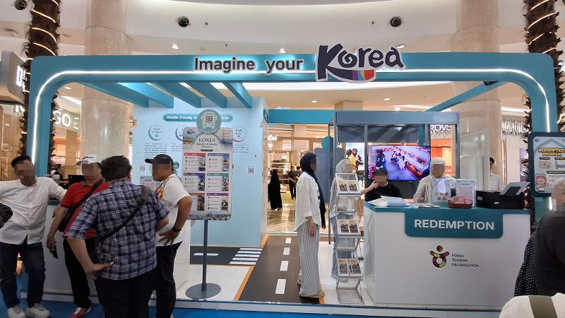 Potret suasana stan KTO pada ASTINDO Muslim Friendly Travel Fair 2026 tanggal 18 Oktober 2026 di Mal Kota Kasablanka, Jakarta. 