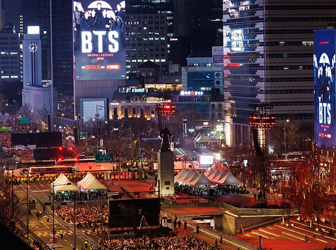 Siaran Langsung Comeback BTS di Gwanghwamun Ditonton 18,4 Juta Orang di Seluruh Dunia
