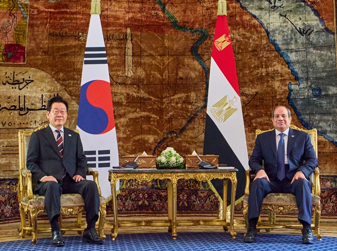Presiden Lee Bertemu dengan Presiden Mesir di Seoul