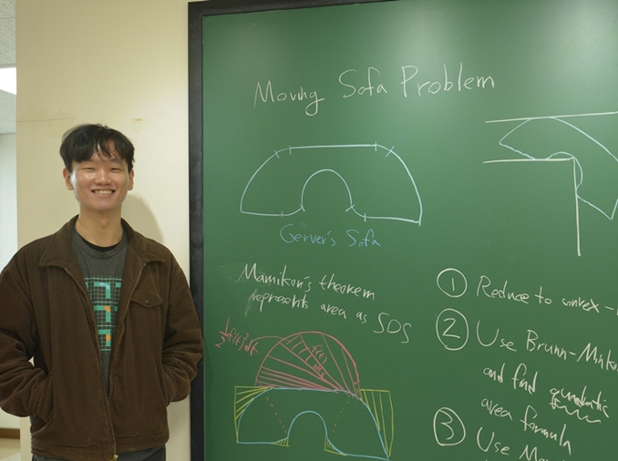 Matematikawan Korea Berhasil Pecahkan 'Masalah Sofa Bergerak'